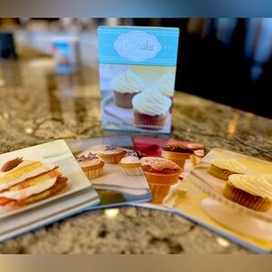 Colorful Cupcake Deck of Recipe Cards! Who doesn’t love cupcakes?